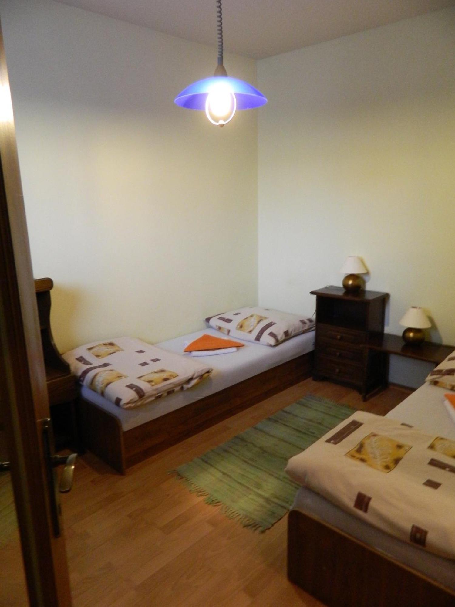 Hotel Slnecny Dvor Michalovce Zimmer foto