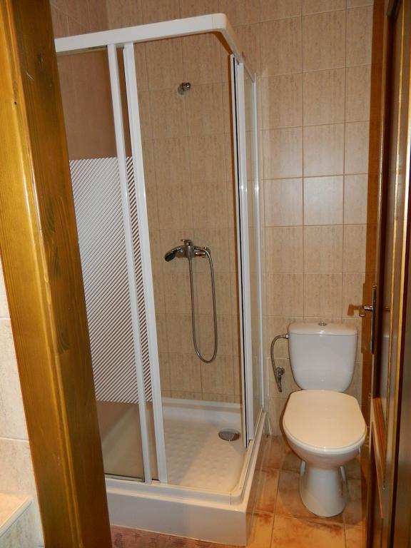 Hotel Slnecny Dvor Michalovce Zimmer foto